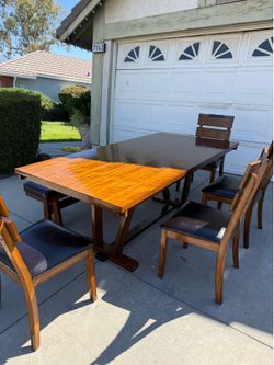 Rústic Dining Table With 4 Chairs and Bench