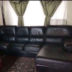 $1,175 OBO X  Ashley Furniture Beautiful L Shape Real Italian Leather Paid $3,500