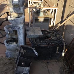 Spillways For Fountain Or Water Feature