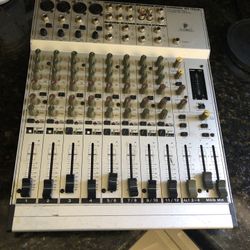 EURORACK MX-1604A Mixer Silver No Power Cord 