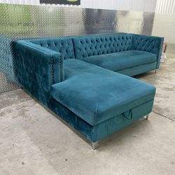 Sectional Couch