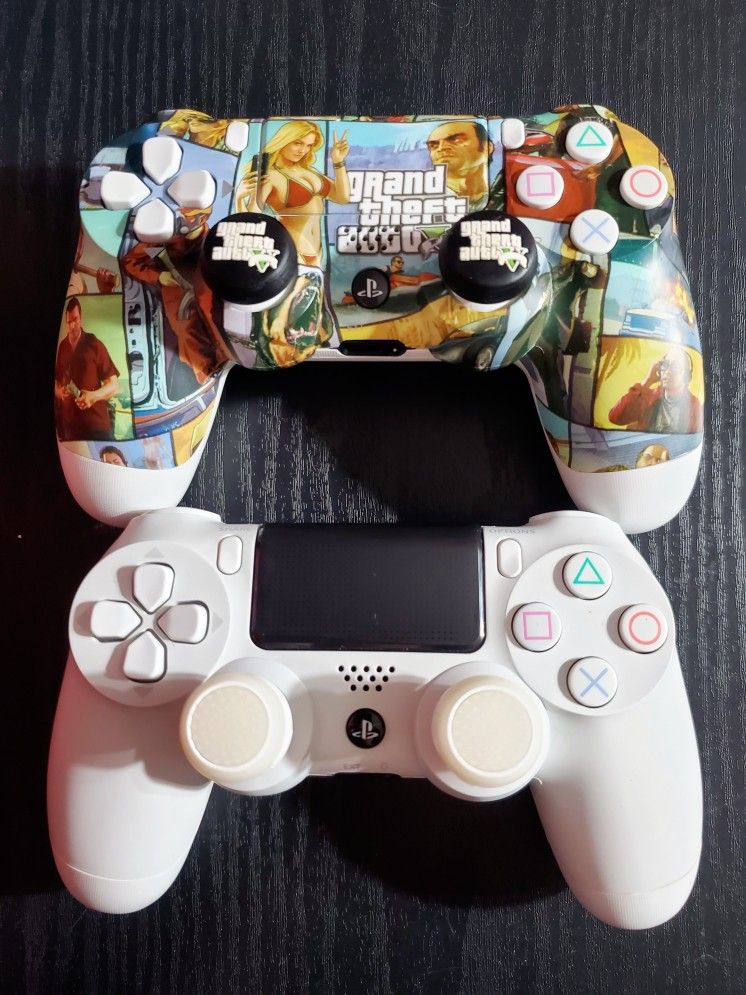 Custom PS4 Controllers