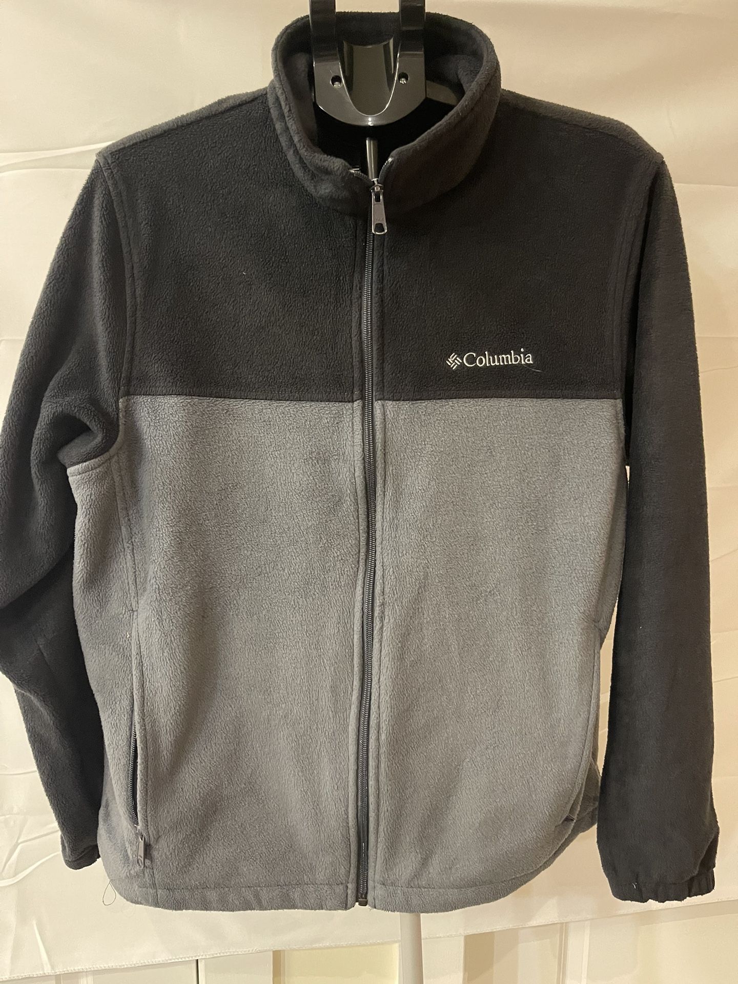 Men’s Columbia Fleece Jacket Size Large
