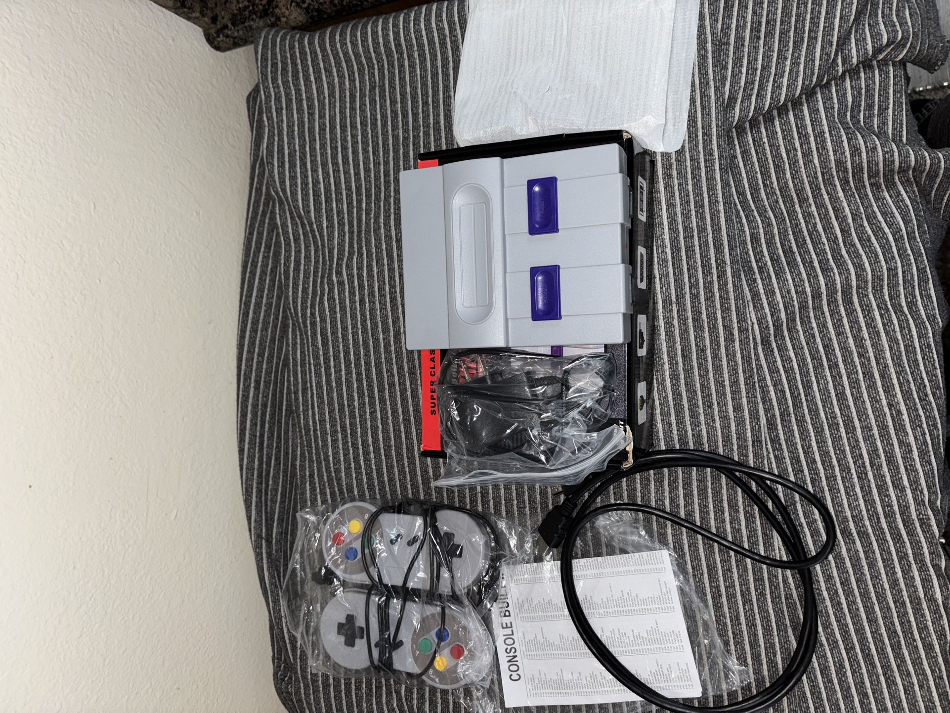 Super Nintendo Mini SN-02 Built In 821 Classic Games