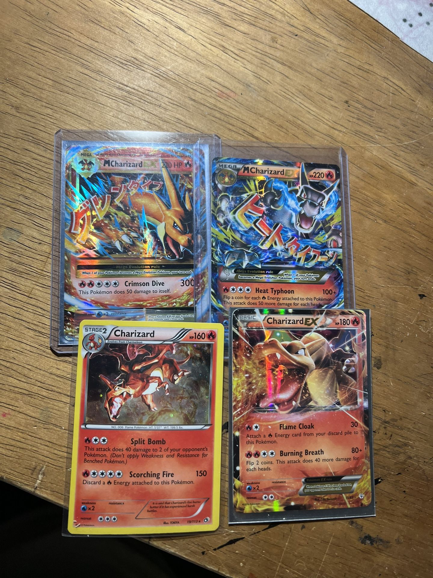 Pokémon Cards Charizard Lot