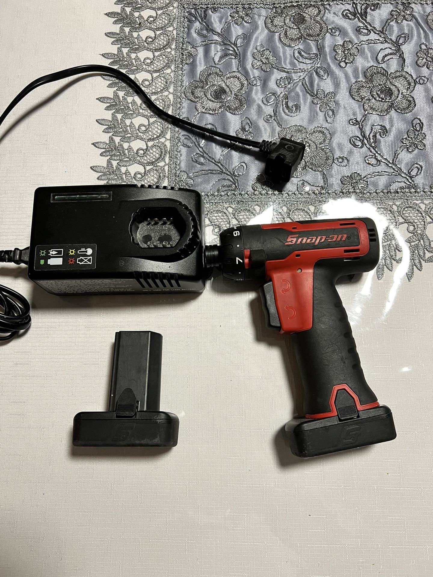 Snap On CTS761A 1/4 Cordless Screwdriver
