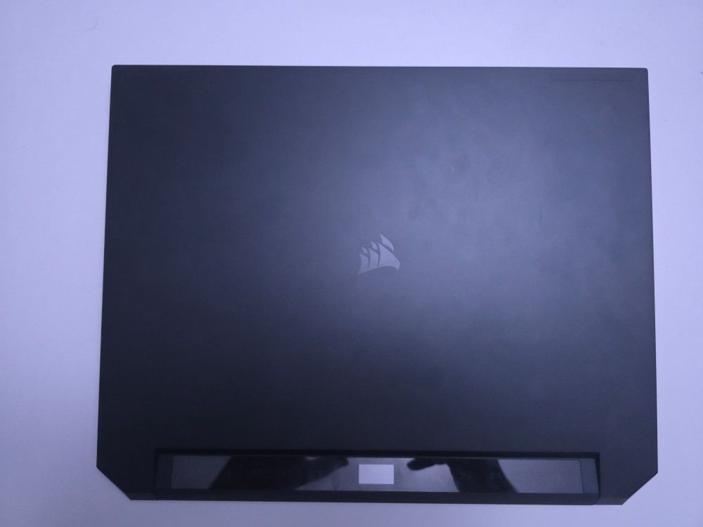 Corsair Voyager A1600 Gaming Laptop