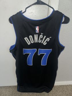 Nike Luka Dončić Jersey