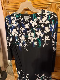 Woman’s Print Top