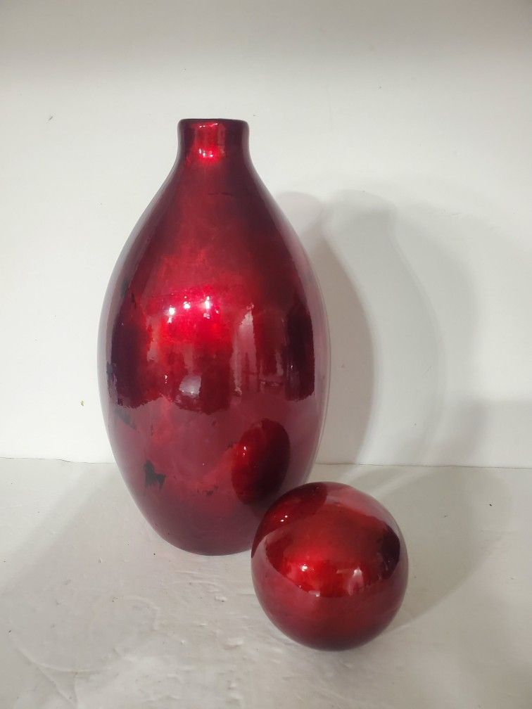 Royal Red Decorative Vase and Ball