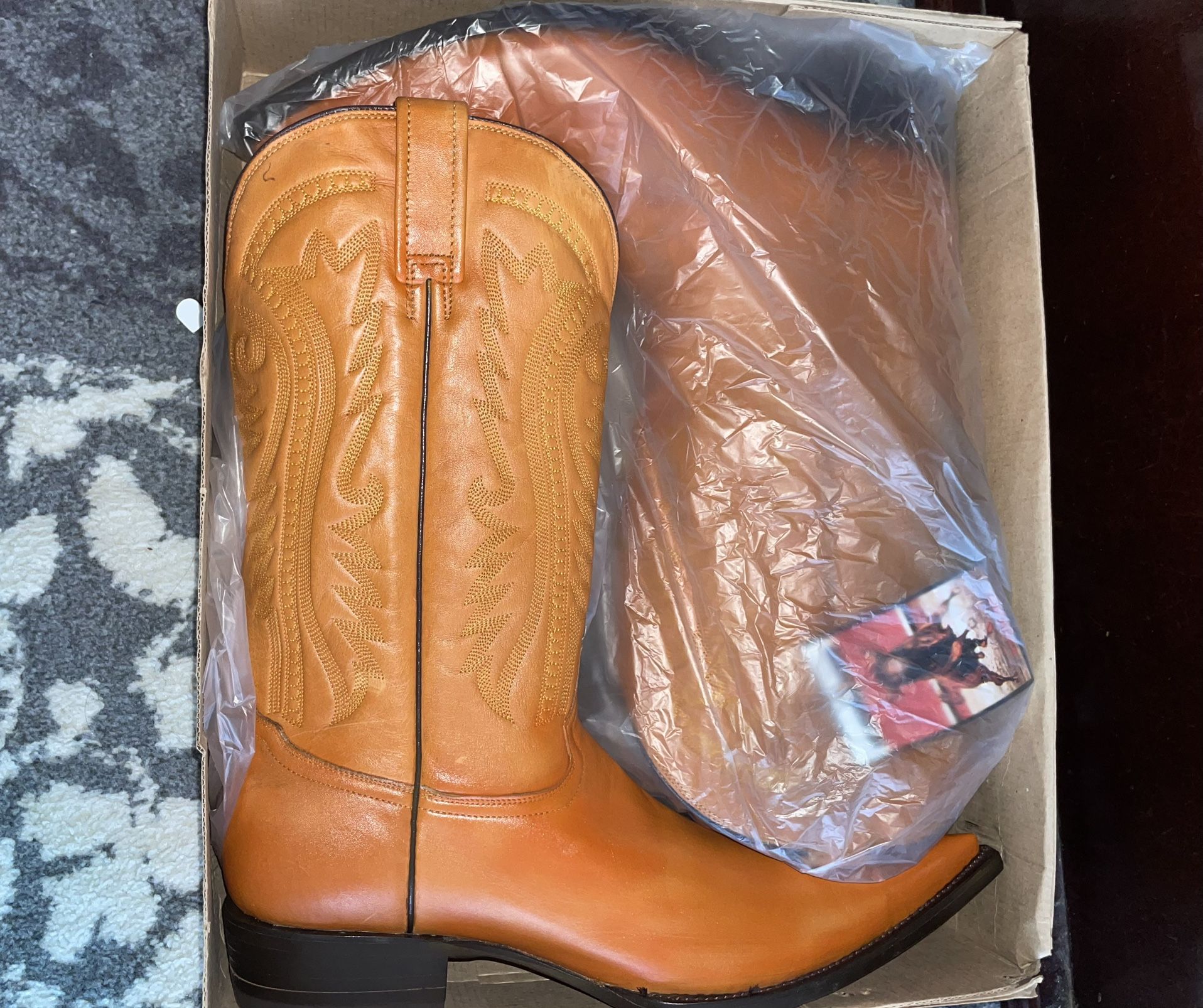 (New) Cowboy Boots Mens Size 11 for Sale in WA OfferUp