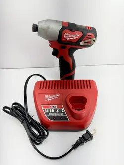 Milwaukee 2462-20 M12 1/4" Hex Impact Driver w/ Battery & Charger! (WMP021857)