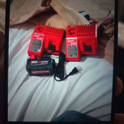 (2)Milwaukee M12/M18 Chargers &(1) M18 Battery