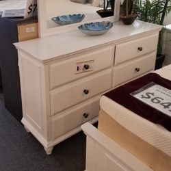 Brand New White Dresser With Full Extensions
