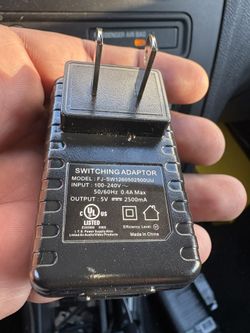 5v  2,500 MA Switching Adaptor USB 