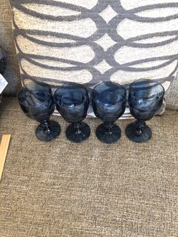 4 vintage Depression Dark Blue Thick Drinking Glass wine 🍷Glass Cup.. Please see all the pictures