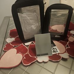 Glo Tech 3 Piece Makeup Cosmetic  Set