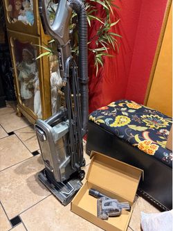 Shark Vacuum - Works!