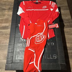 Troy Lee Designs Set (M & 30)