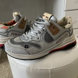 Gucci Silver Ultrapace Glitter Sneakers – Size 7.5
