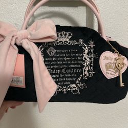 Juicy Tale Bowlers Bag