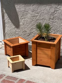 Cedar wood planters