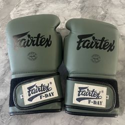 Fairtex F-day Muay Thai Boxing Gloves New 16oz