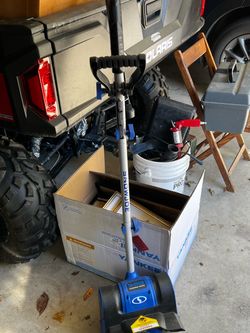 Snowjoe corded snow thrower 10”