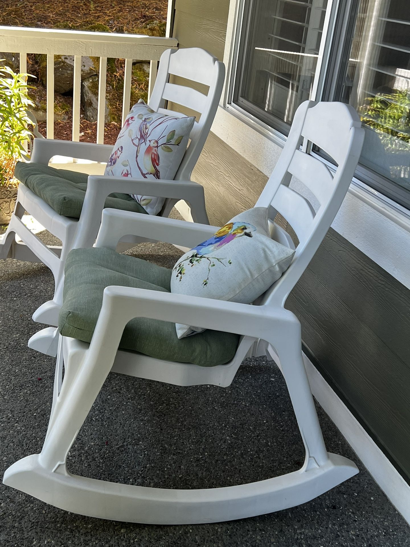 🪑 Outdoor Resin Rocking Chair Set with Cushions – Patio Furniture