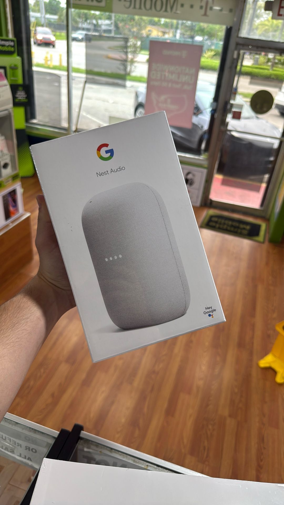 Google Nest Audio - Smart Speaker with Google Assistant - Chalk Brand New