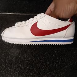 Nike Cortez Kids 3.5y Good Condition 
