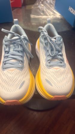 Women Hoka 7.5