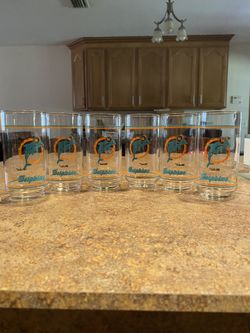 Vintage 1980’s Mobile NFL Miami Dolphins Drinking Glasses- Set Of 6