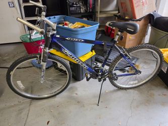 Rhino Tanzier Mountain Bike