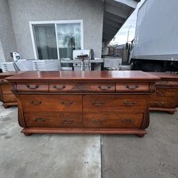 Dresser & Two Night Stands 