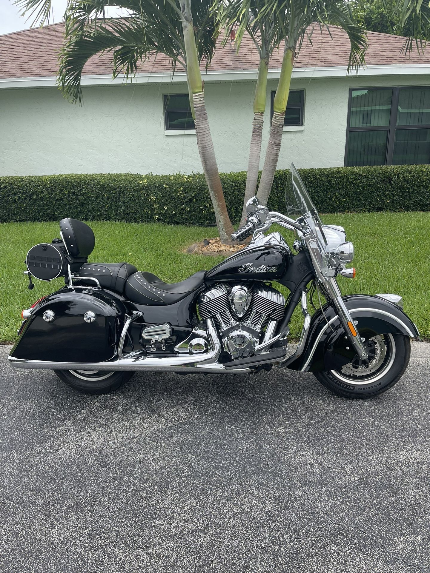 2016 Indian Springfield 1811cc Only 12500 miles Excellent condition.
