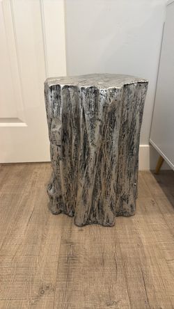 Side end table
