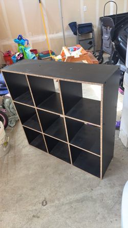 Free storage shelf