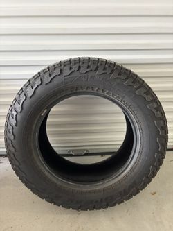 Tire 285 65 20