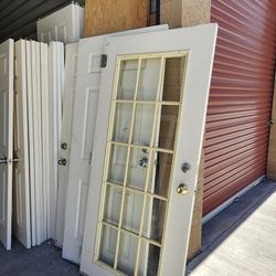 Exterior/entrance and fire rated doors in good condition (please read the description of the post)