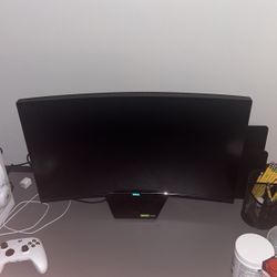 Dell Curved Monitor 