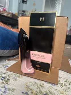 Carolina Herrera perfume