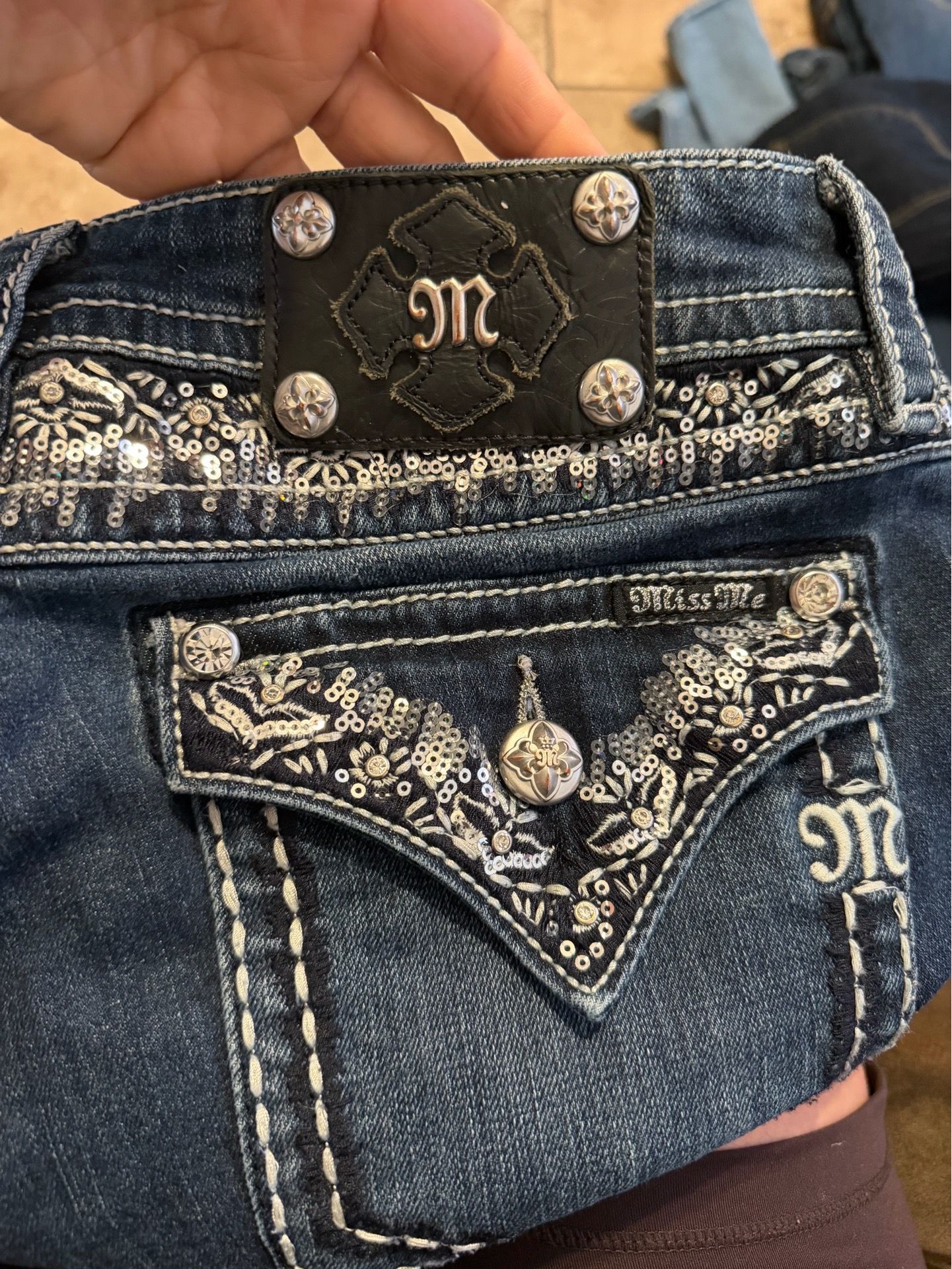 Women’s miss me capris size 32