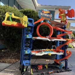 Hot Wheels Ultimate Garage