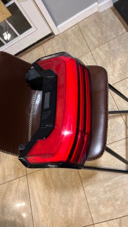2022 & 2023 Toyota tundra driver side taillight
