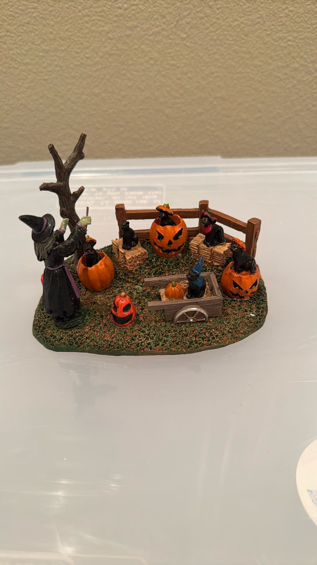 Lemax Spooky Town 