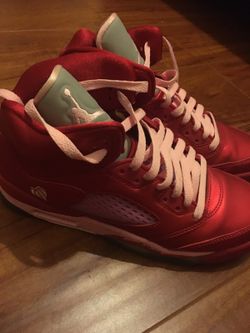 Jordan retro 5 valentine