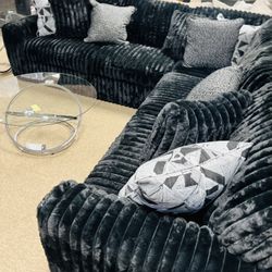 Stunning Stylish Cozy Sectional!