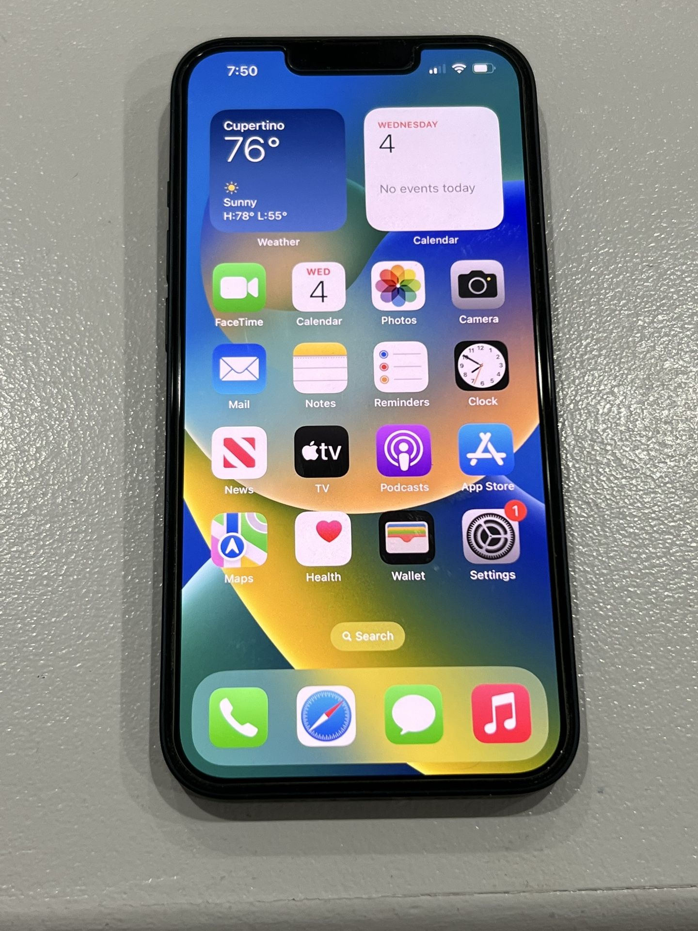 iPhone 13 UNLOCKED 100% Battery