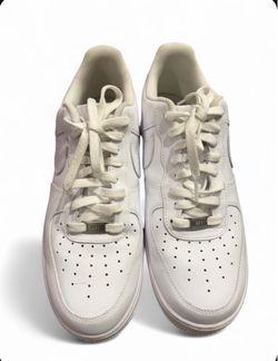 Nike Air Force 1 Low “Triple White”